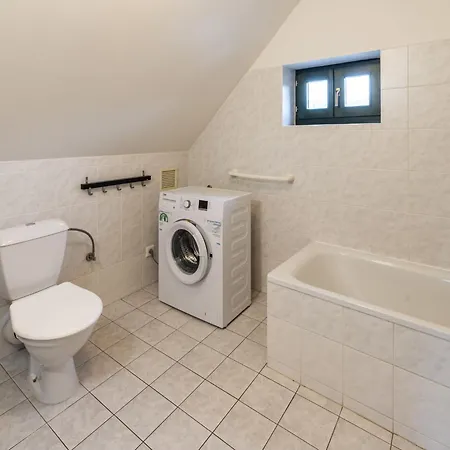 Prázdninový dům Hill 65 By Interhome Cista (Hradec Kralove)